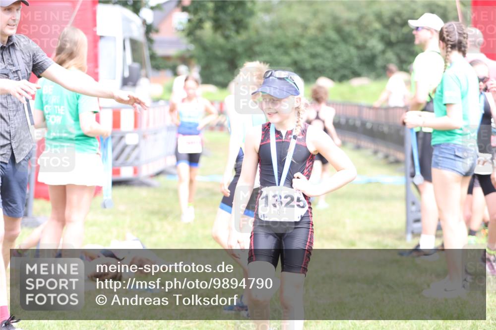 21.06.2026 - 29. Vierlanden-Triathlon Andreas Tolksdorf http://msf.ph/oto/9894790 21.06.2026 15:08:38 Ziel 1231, 1265, 1299, 1300, 1323, 1324, 1231, 1265, 1299, 1300, 1323, 1324 meine-sportfotos.de