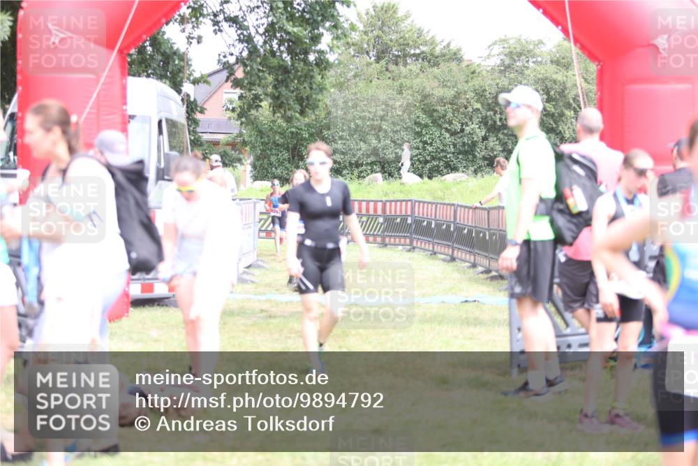 21.06.2026 - 29. Vierlanden-Triathlon Andreas Tolksdorf http://msf.ph/oto/9894792 21.06.2026 15:08:50 Ziel 1231, 1254, 1265, 1297, 1231, 1254, 1265, 1297 meine-sportfotos.de