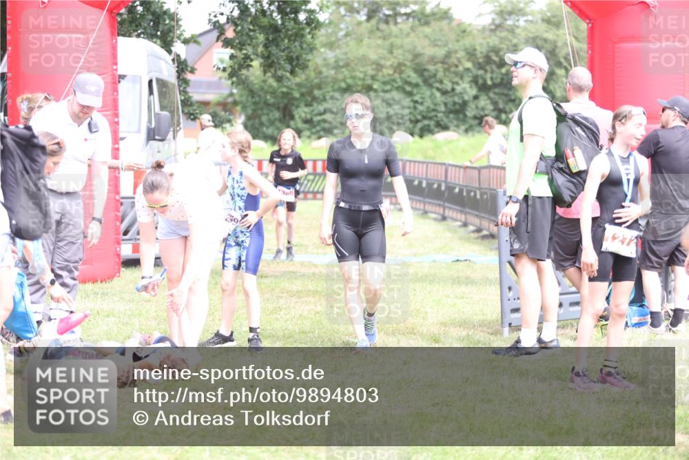 21.06.2026 - 29. Vierlanden-Triathlon Andreas Tolksdorf http://msf.ph/oto/9894803 21.06.2026 15:08:51 Ziel 1231, 1254, 1297, 1231, 1254, 1297 meine-sportfotos.de