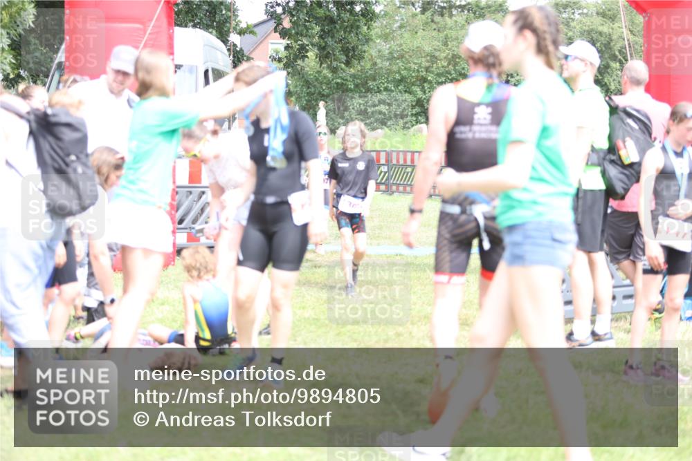 21.06.2026 - 29. Vierlanden-Triathlon Andreas Tolksdorf http://msf.ph/oto/9894805 21.06.2026 15:08:54 Ziel 1254, 1297, 1254, 1297 meine-sportfotos.de