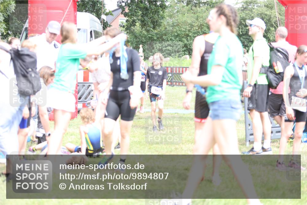 21.06.2026 - 29. Vierlanden-Triathlon Andreas Tolksdorf http://msf.ph/oto/9894807 21.06.2026 15:08:54 Ziel 1254, 1297, 1254, 1297 meine-sportfotos.de