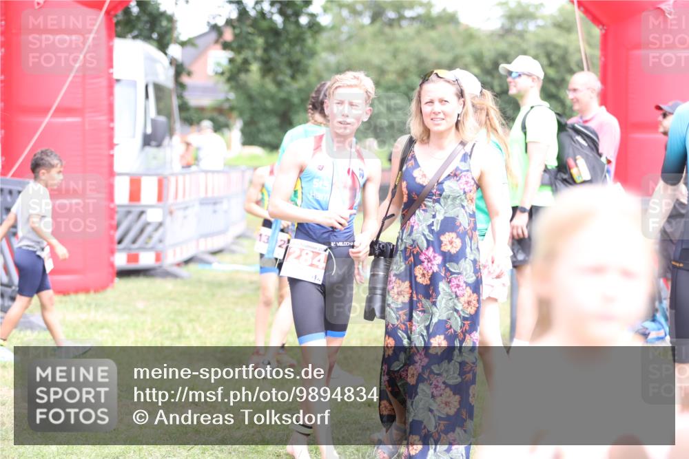 21.06.2026 - 29. Vierlanden-Triathlon Andreas Tolksdorf http://msf.ph/oto/9894834 21.06.2026 15:09:20 Ziel 1302, 1302 meine-sportfotos.de