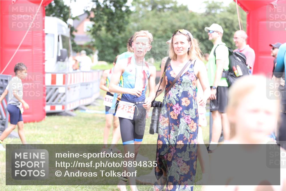 21.06.2026 - 29. Vierlanden-Triathlon Andreas Tolksdorf http://msf.ph/oto/9894835 21.06.2026 15:09:20 Ziel 1302, 1302 meine-sportfotos.de