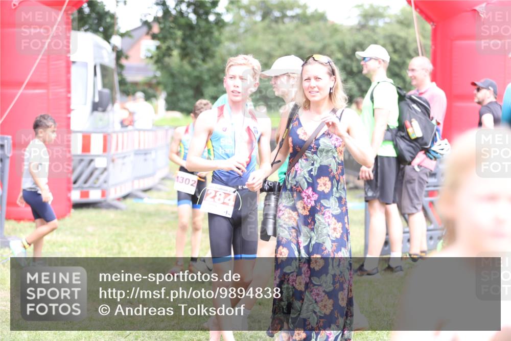 21.06.2026 - 29. Vierlanden-Triathlon Andreas Tolksdorf http://msf.ph/oto/9894838 21.06.2026 15:09:20 Ziel 1302, 1302 meine-sportfotos.de