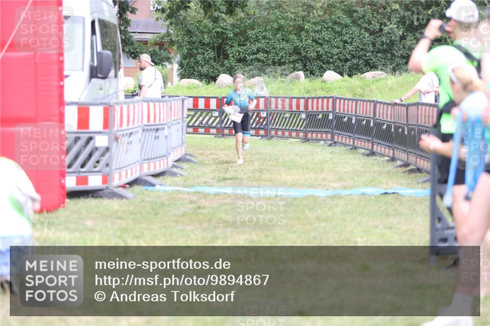 21.06.2026 - 29. Vierlanden-Triathlon Andreas Tolksdorf http://msf.ph/oto/9894867 21.06.2026 15:10:09 Ziel 1282, 1282 meine-sportfotos.de
