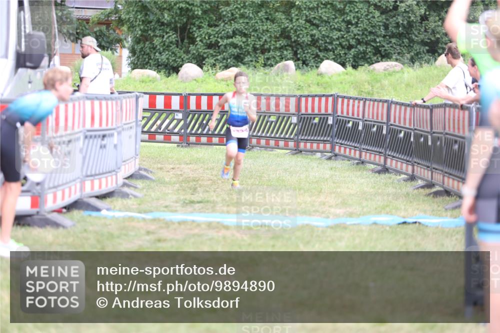 21.06.2026 - 29. Vierlanden-Triathlon Andreas Tolksdorf http://msf.ph/oto/9894890 21.06.2026 15:10:21 Ziel 1287, 1334, 1287, 1334 meine-sportfotos.de