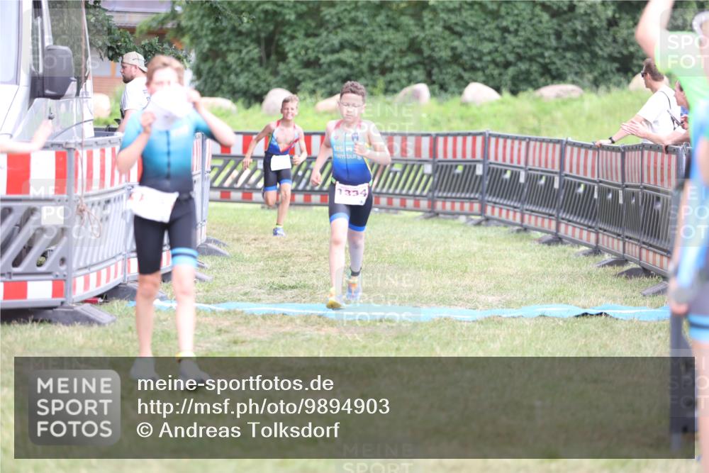 21.06.2026 - 29. Vierlanden-Triathlon Andreas Tolksdorf http://msf.ph/oto/9894903 21.06.2026 15:10:22 Ziel 1287, 1334, 1287, 1334 meine-sportfotos.de