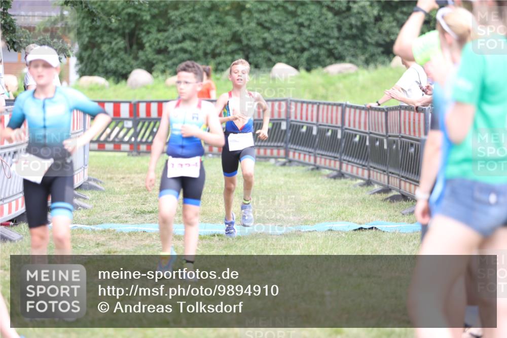 21.06.2026 - 29. Vierlanden-Triathlon Andreas Tolksdorf http://msf.ph/oto/9894910 21.06.2026 15:10:25 Ziel 1287, 1334, 1287, 1334 meine-sportfotos.de