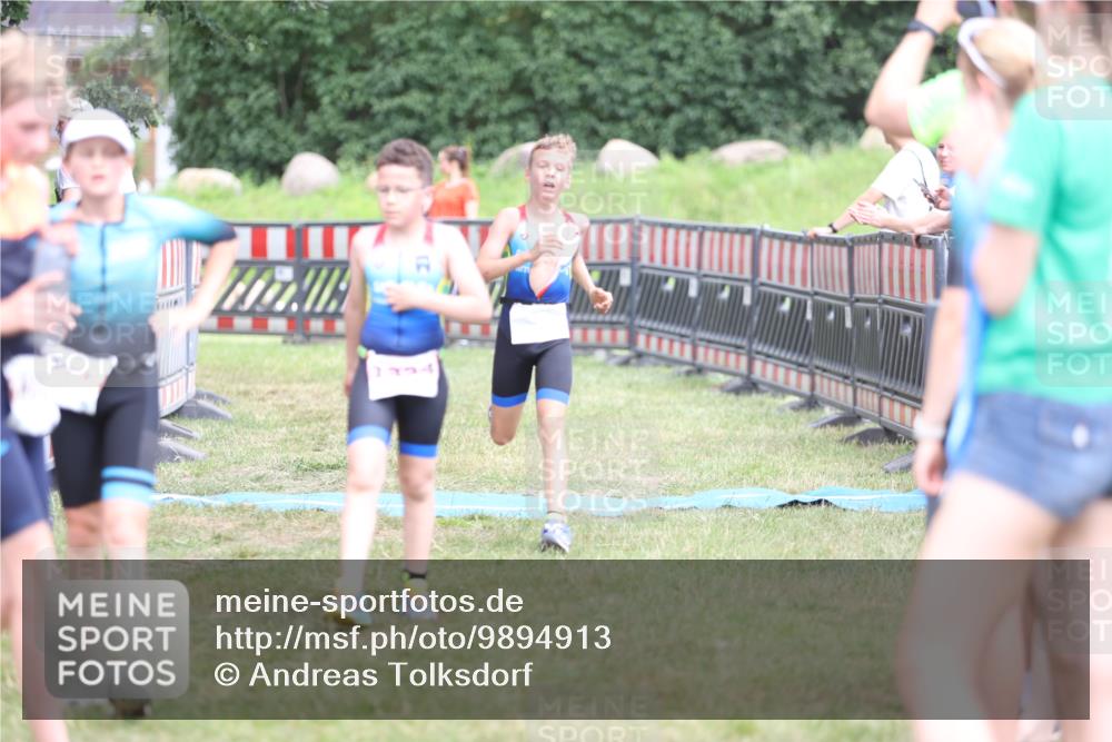 21.06.2026 - 29. Vierlanden-Triathlon Andreas Tolksdorf http://msf.ph/oto/9894913 21.06.2026 15:10:25 Ziel 1287, 1334, 1287, 1334 meine-sportfotos.de