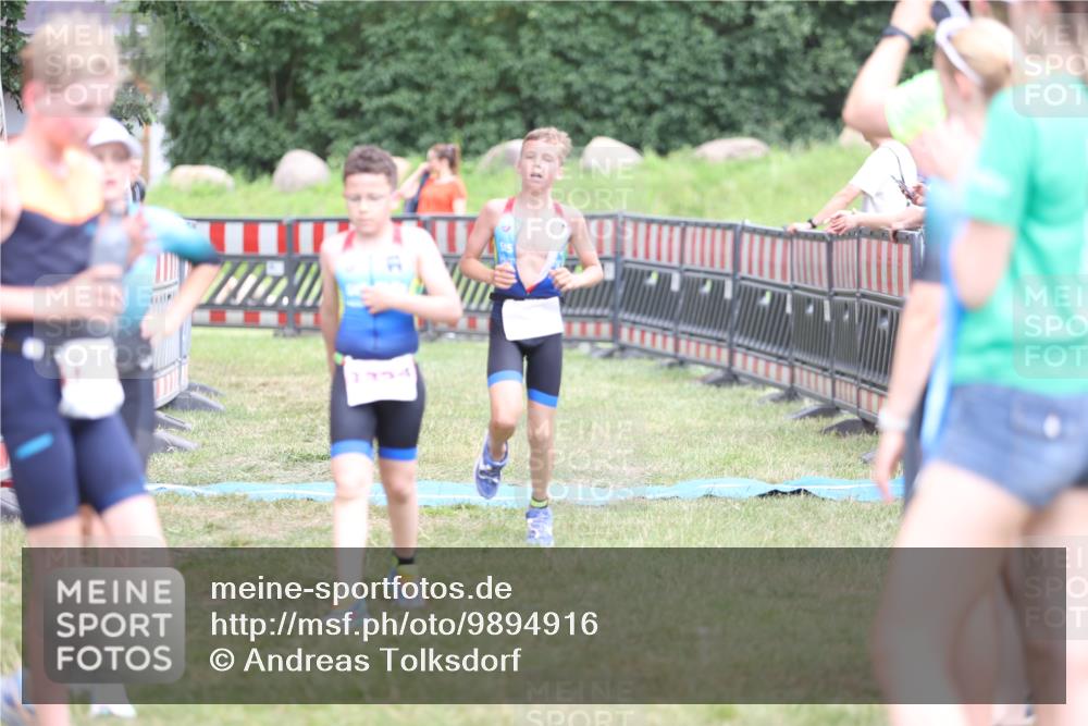 21.06.2026 - 29. Vierlanden-Triathlon Andreas Tolksdorf http://msf.ph/oto/9894916 21.06.2026 15:10:25 Ziel 1287, 1334, 1287, 1334 meine-sportfotos.de