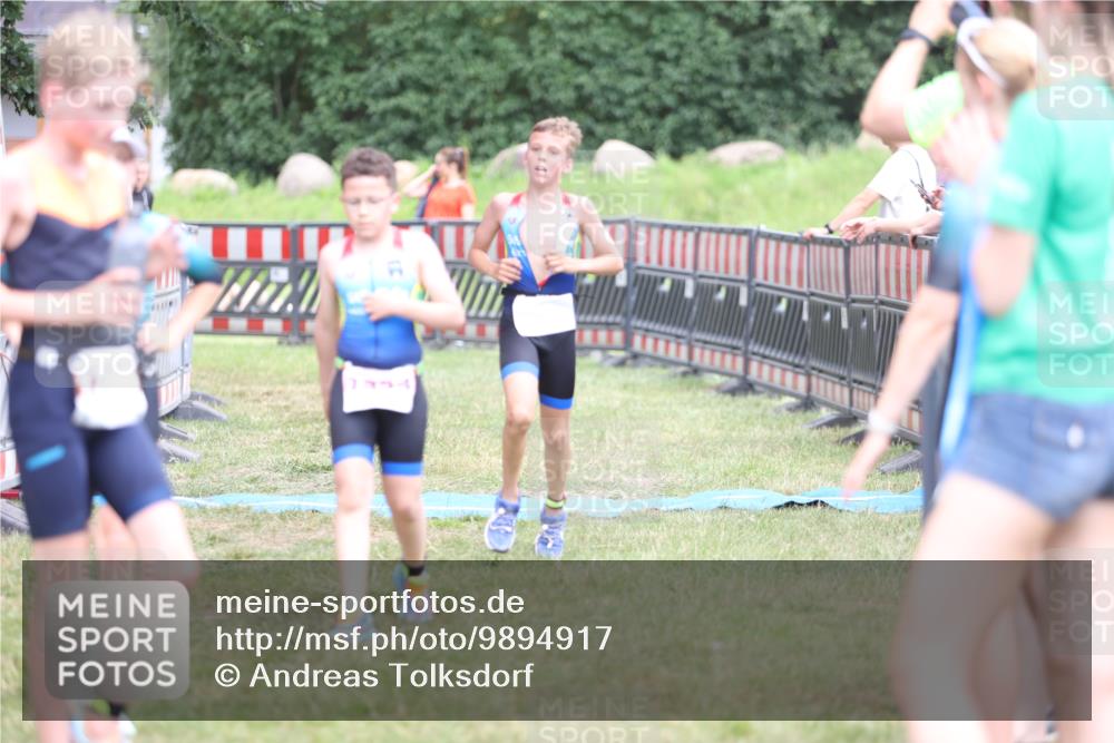 21.06.2026 - 29. Vierlanden-Triathlon Andreas Tolksdorf http://msf.ph/oto/9894917 21.06.2026 15:10:25 Ziel 1287, 1334, 1287, 1334 meine-sportfotos.de