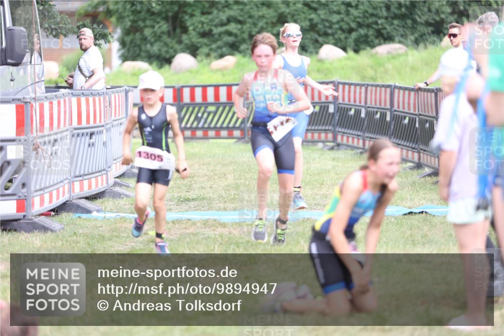 21.06.2026 - 29. Vierlanden-Triathlon Andreas Tolksdorf http://msf.ph/oto/9894947 21.06.2026 15:10:51 Ziel 1233, 1273, 1305, 1311, 1321, 1233, 1273, 1305, 1311, 1321 meine-sportfotos.de