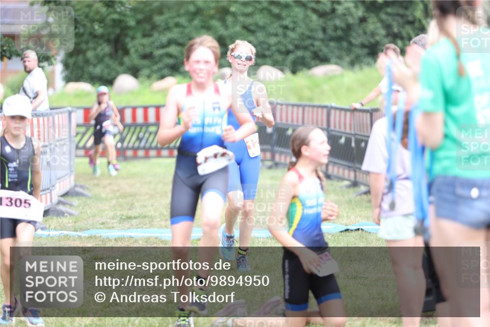 21.06.2026 - 29. Vierlanden-Triathlon Andreas Tolksdorf http://msf.ph/oto/9894950 21.06.2026 15:10:52 Ziel 1233, 1273, 1305, 1311, 1321, 1233, 1273, 1305, 1311, 1321 meine-sportfotos.de
