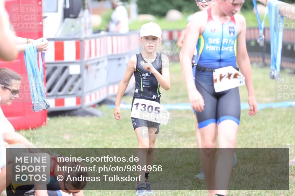 21.06.2026 - 29. Vierlanden-Triathlon Andreas Tolksdorf http://msf.ph/oto/9894956 21.06.2026 15:10:54 Ziel 1233, 1273, 1305, 1311, 1321, 1233, 1273, 1305, 1311, 1321 meine-sportfotos.de