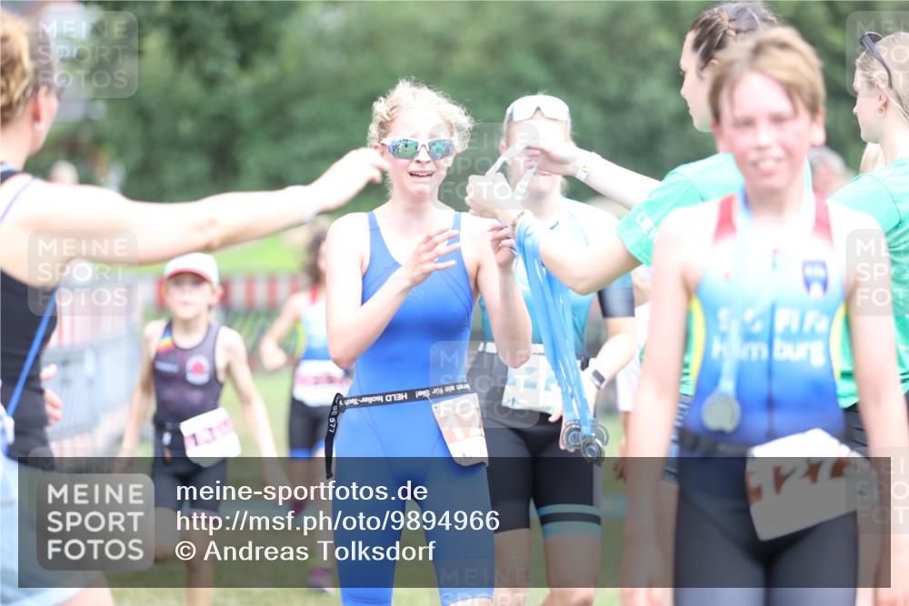 21.06.2026 - 29. Vierlanden-Triathlon Andreas Tolksdorf http://msf.ph/oto/9894966 21.06.2026 15:10:56 Ziel 1233, 1273, 1305, 1311, 1321, 1233, 1273, 1305, 1311, 1321 meine-sportfotos.de