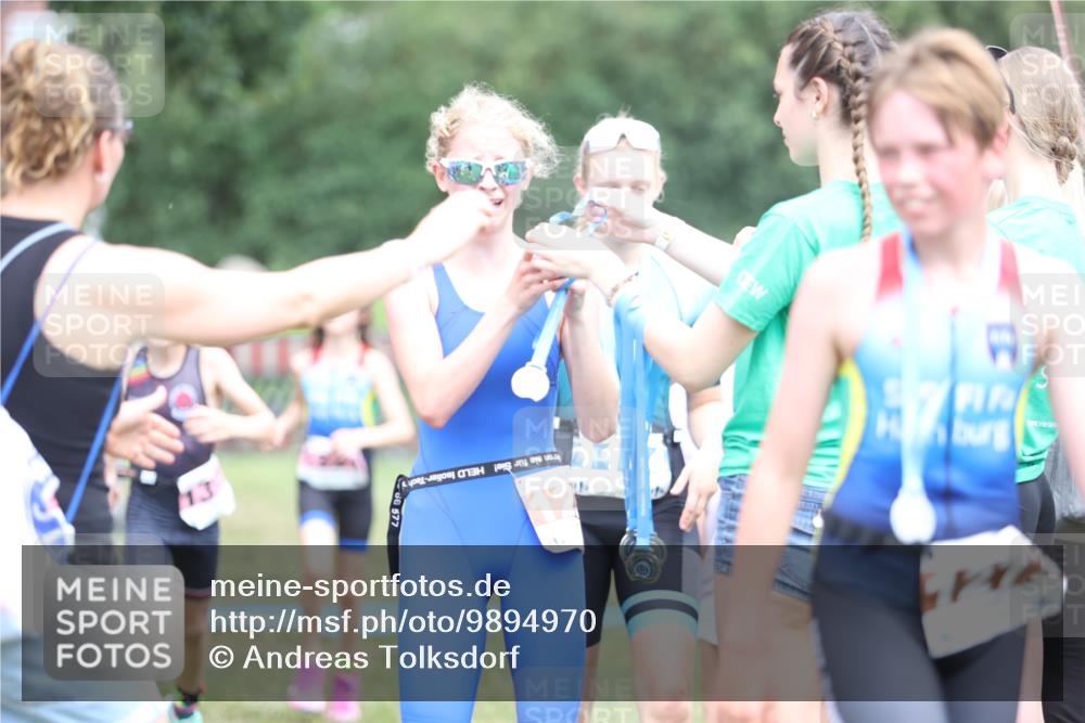 21.06.2026 - 29. Vierlanden-Triathlon Andreas Tolksdorf http://msf.ph/oto/9894970 21.06.2026 15:10:57 Ziel 1233, 1273, 1311, 1321, 1233, 1273, 1311, 1321 meine-sportfotos.de