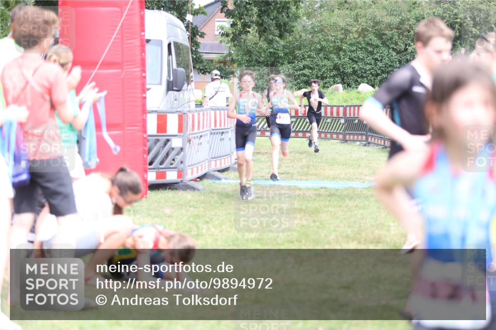 21.06.2026 - 29. Vierlanden-Triathlon Andreas Tolksdorf http://msf.ph/oto/9894972 21.06.2026 15:11:16 Ziel 1230, 1244, 1257, 1275, 1288, 1332, 1230, 1244, 1257, 1275, 1288, 1332 meine-sportfotos.de