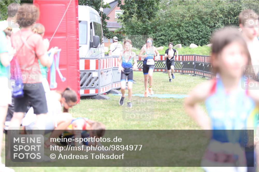21.06.2026 - 29. Vierlanden-Triathlon Andreas Tolksdorf http://msf.ph/oto/9894977 21.06.2026 15:11:16 Ziel 1230, 1244, 1257, 1275, 1288, 1332, 1230, 1244, 1257, 1275, 1288, 1332 meine-sportfotos.de