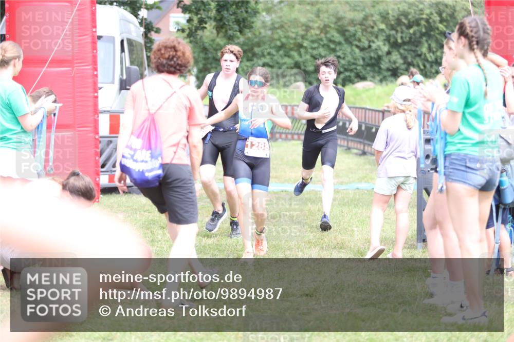 21.06.2026 - 29. Vierlanden-Triathlon Andreas Tolksdorf http://msf.ph/oto/9894987 21.06.2026 15:11:19 Ziel 1230, 1244, 1257, 1275, 1288, 1332, 1230, 1244, 1257, 1275, 1288, 1332 meine-sportfotos.de