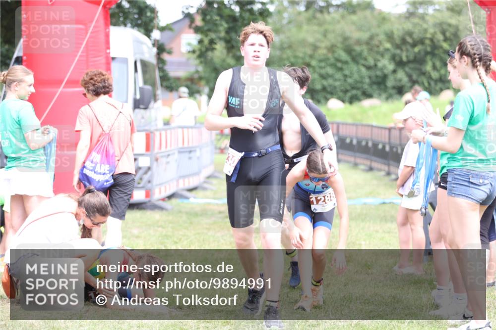 21.06.2026 - 29. Vierlanden-Triathlon Andreas Tolksdorf http://msf.ph/oto/9894991 21.06.2026 15:11:21 Ziel 1230, 1244, 1257, 1275, 1288, 1317, 1332, 1230, 1244, 1257, 1275, 1288, 1317, 1332 meine-sportfotos.de