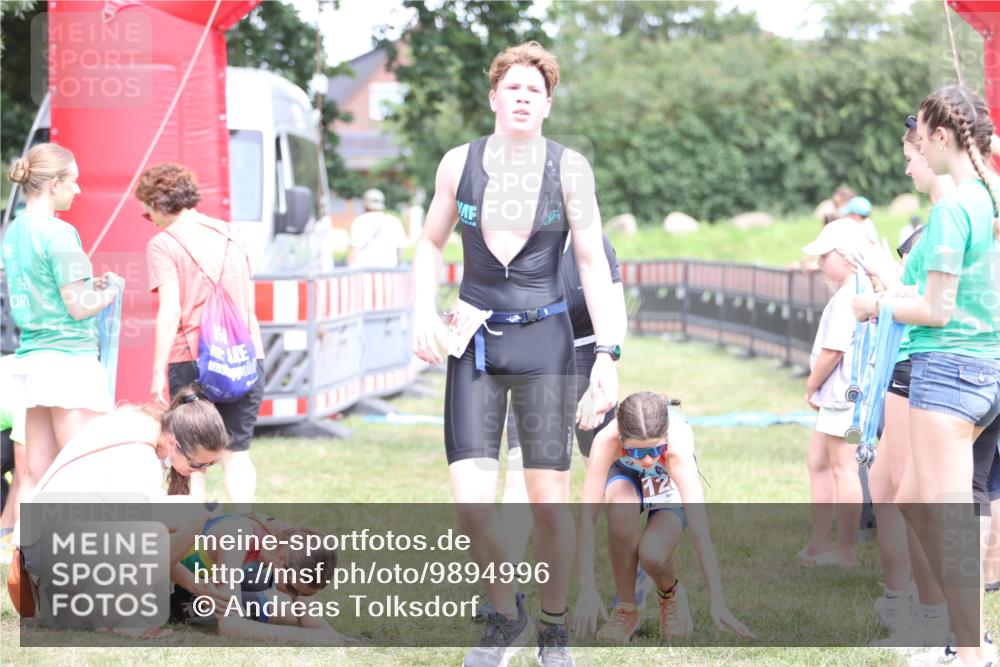 21.06.2026 - 29. Vierlanden-Triathlon Andreas Tolksdorf http://msf.ph/oto/9894996 21.06.2026 15:11:21 Ziel 1230, 1244, 1257, 1275, 1288, 1317, 1332, 1230, 1244, 1257, 1275, 1288, 1317, 1332 meine-sportfotos.de