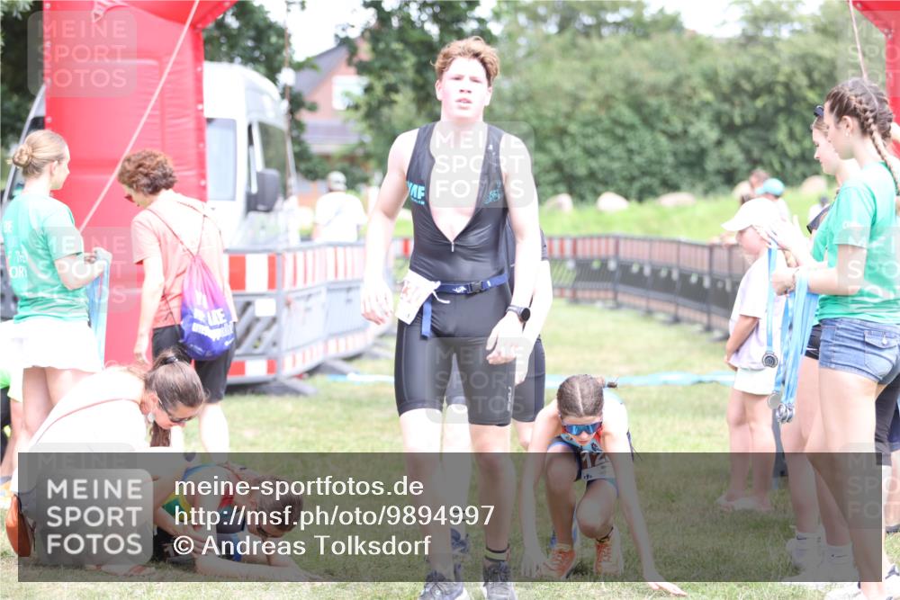 21.06.2026 - 29. Vierlanden-Triathlon Andreas Tolksdorf http://msf.ph/oto/9894997 21.06.2026 15:11:21 Ziel 1230, 1244, 1257, 1275, 1288, 1317, 1332, 1230, 1244, 1257, 1275, 1288, 1317, 1332 meine-sportfotos.de
