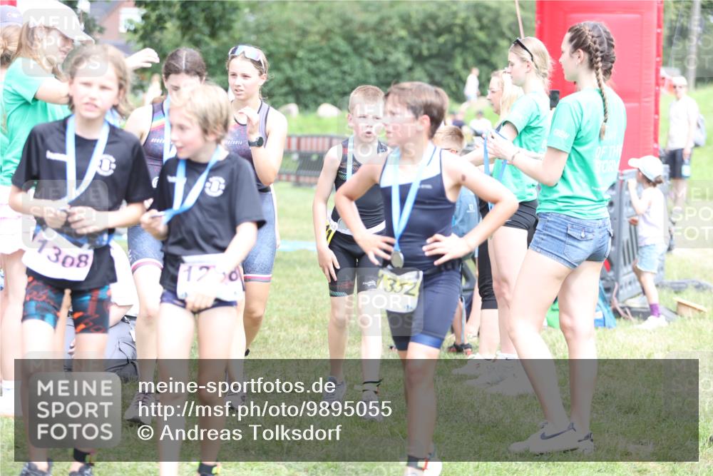 21.06.2026 - 29. Vierlanden-Triathlon Andreas Tolksdorf http://msf.ph/oto/9895055 21.06.2026 15:13:02 Ziel 1249, 1260, 1290, 1318, 1249, 1260, 1290, 1318 meine-sportfotos.de