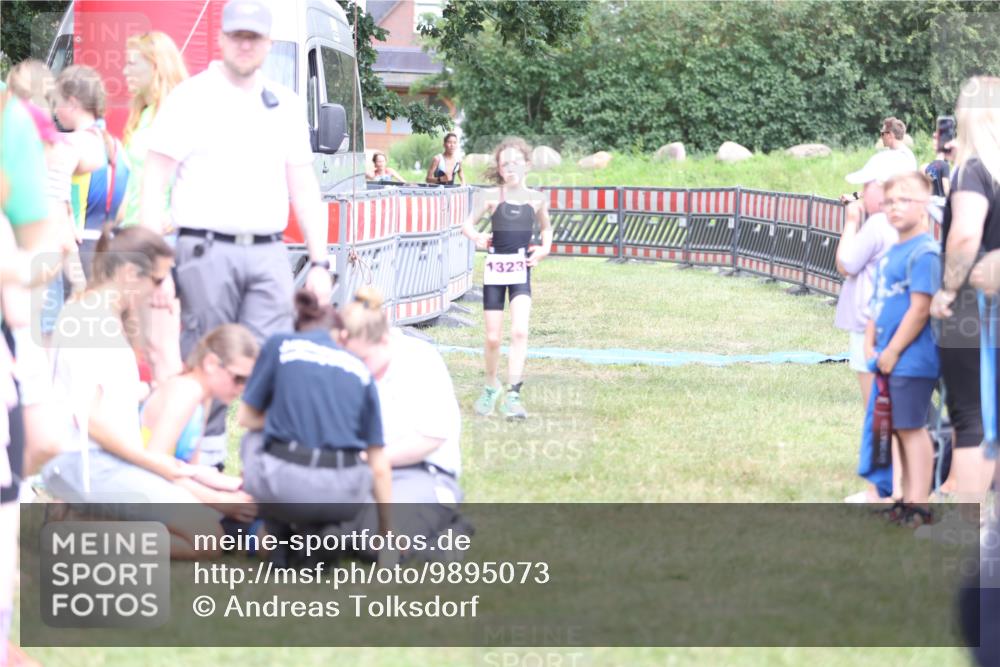 21.06.2026 - 29. Vierlanden-Triathlon Andreas Tolksdorf http://msf.ph/oto/9895073 21.06.2026 15:13:20 Ziel 1229, 1253, 1264, 1229, 1253, 1264 meine-sportfotos.de