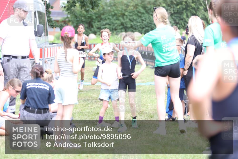 21.06.2026 - 29. Vierlanden-Triathlon Andreas Tolksdorf http://msf.ph/oto/9895096 21.06.2026 15:13:24 Ziel 1229, 1253, 1310, 1229, 1253, 1310 meine-sportfotos.de