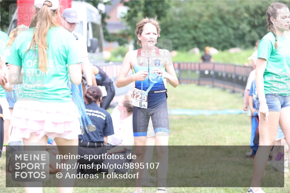 21.06.2026 - 29. Vierlanden-Triathlon Andreas Tolksdorf http://msf.ph/oto/9895107 21.06.2026 15:13:29 Ziel 1229, 1253, 1261, 1310, 1229, 1253, 1261, 1310 meine-sportfotos.de