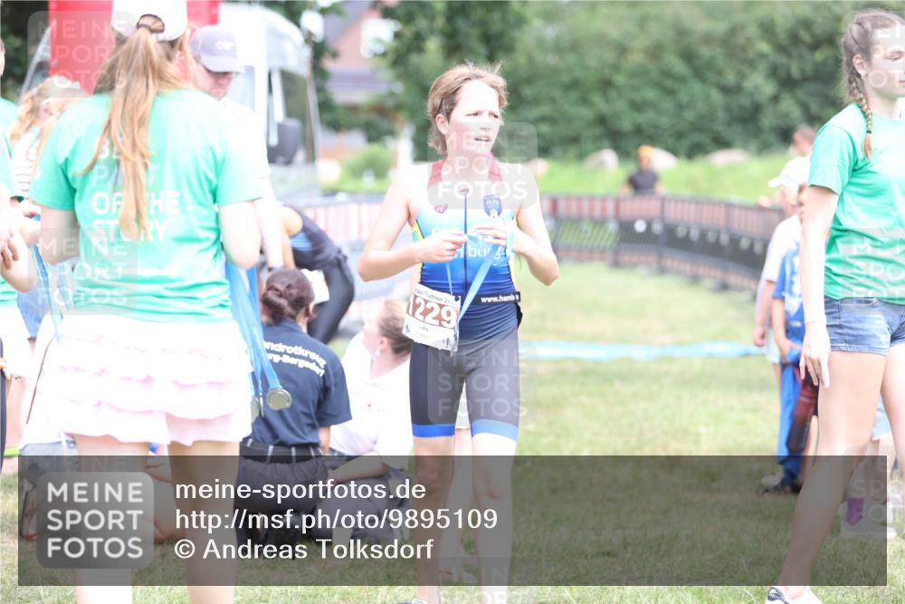 21.06.2026 - 29. Vierlanden-Triathlon Andreas Tolksdorf http://msf.ph/oto/9895109 21.06.2026 15:13:29 Ziel 1229, 1253, 1261, 1310, 1229, 1253, 1261, 1310 meine-sportfotos.de