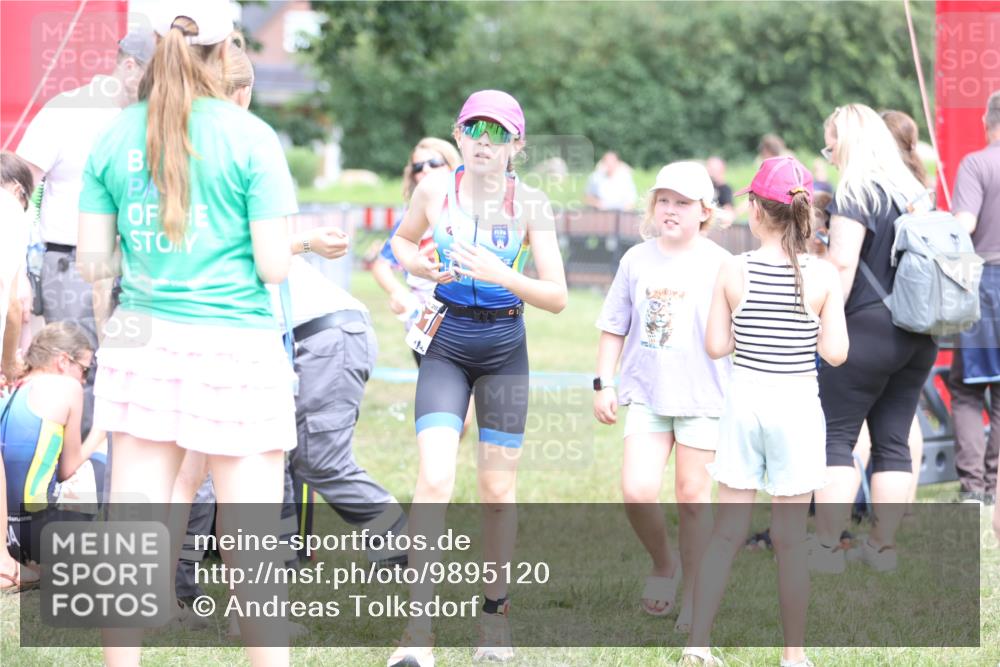 21.06.2026 - 29. Vierlanden-Triathlon Andreas Tolksdorf http://msf.ph/oto/9895120 21.06.2026 15:13:44 Ziel 1261, 1306, 1261, 1306 meine-sportfotos.de