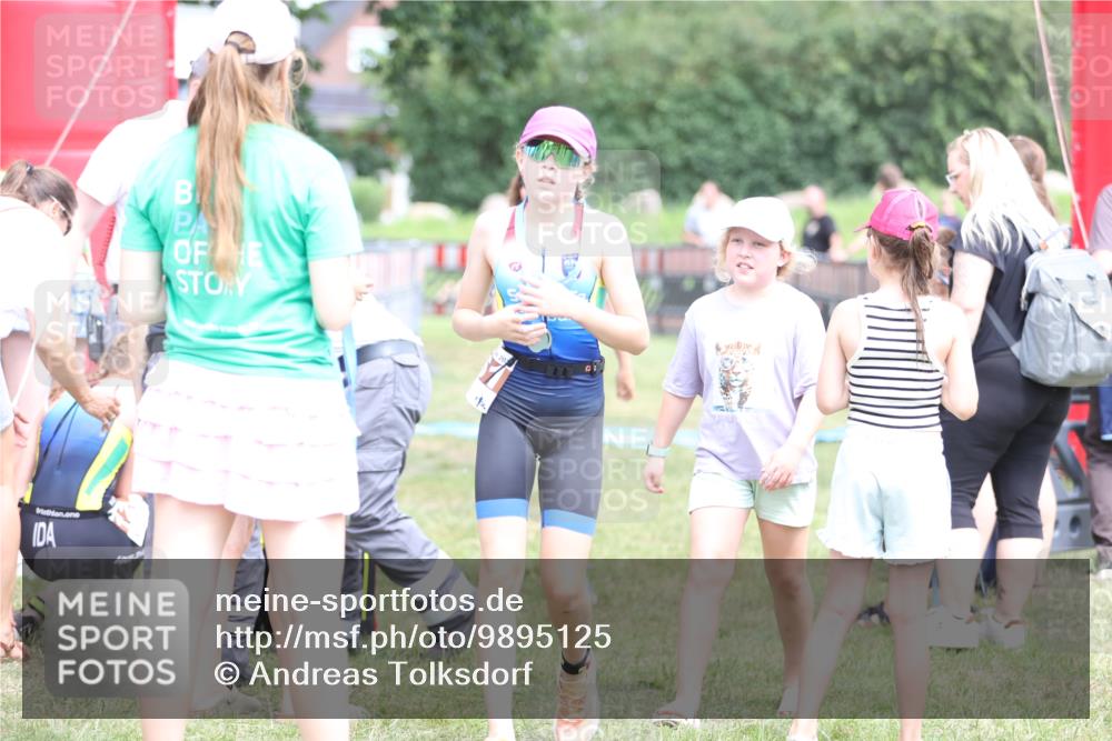 21.06.2026 - 29. Vierlanden-Triathlon Andreas Tolksdorf http://msf.ph/oto/9895125 21.06.2026 15:13:45 Ziel 1306, 1306 meine-sportfotos.de