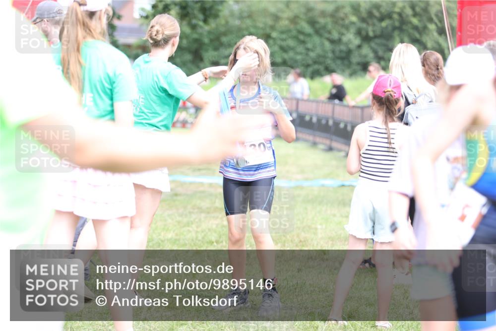 21.06.2026 - 29. Vierlanden-Triathlon Andreas Tolksdorf http://msf.ph/oto/9895146 21.06.2026 15:13:48 Ziel 1306, 1320, 1306, 1320 meine-sportfotos.de