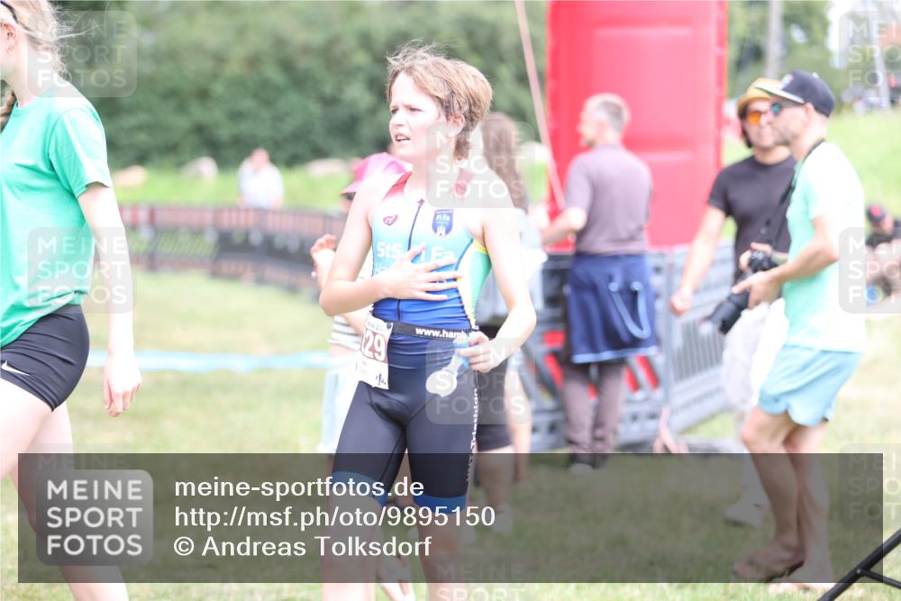 21.06.2026 - 29. Vierlanden-Triathlon Andreas Tolksdorf http://msf.ph/oto/9895150 21.06.2026 15:13:52 Ziel 1320, 1335, 1320, 1335 meine-sportfotos.de