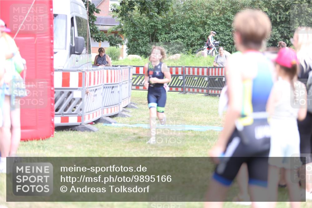 21.06.2026 - 29. Vierlanden-Triathlon Andreas Tolksdorf http://msf.ph/oto/9895166 21.06.2026 15:13:58 Ziel 1320, 1335, 1320, 1335 meine-sportfotos.de