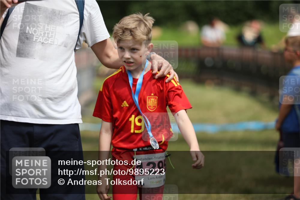 21.06.2026 - 29. Vierlanden-Triathlon Andreas Tolksdorf http://msf.ph/oto/9895223 21.06.2026 15:14:34 Ziel 1326, 1326 meine-sportfotos.de
