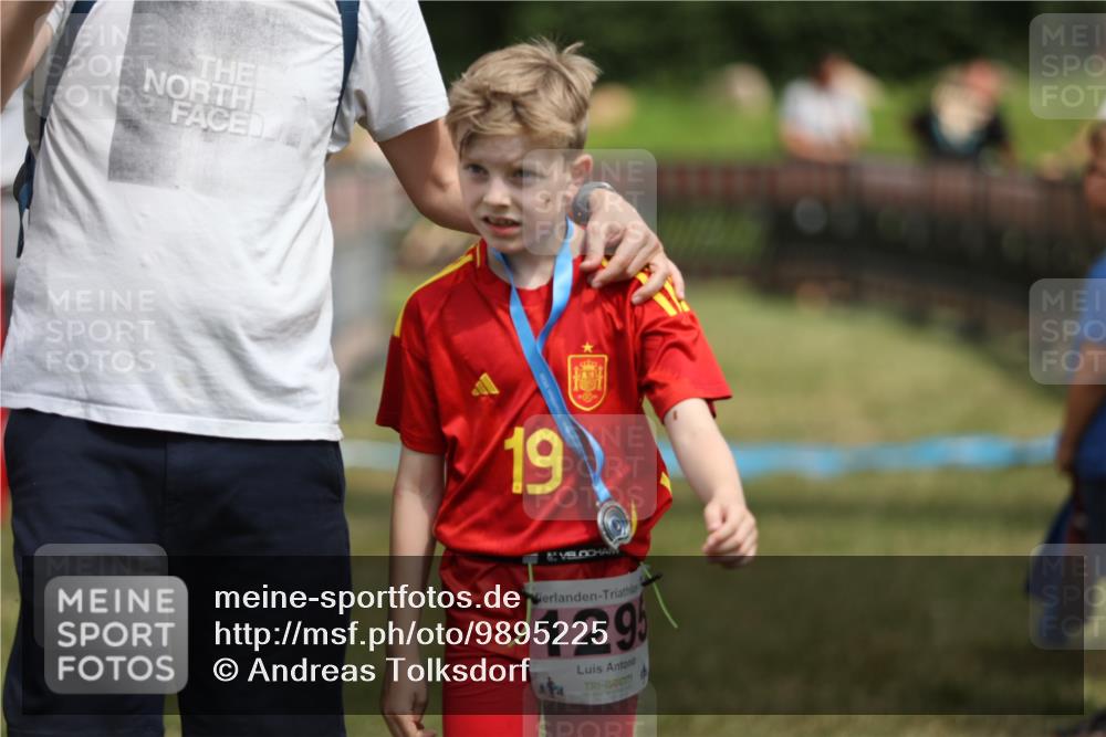 21.06.2026 - 29. Vierlanden-Triathlon Andreas Tolksdorf http://msf.ph/oto/9895225 21.06.2026 15:14:34 Ziel 1326, 1326 meine-sportfotos.de