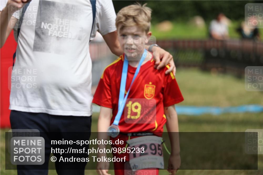 21.06.2026 - 29. Vierlanden-Triathlon Andreas Tolksdorf http://msf.ph/oto/9895233 21.06.2026 15:14:34 Ziel 1326, 1326 meine-sportfotos.de