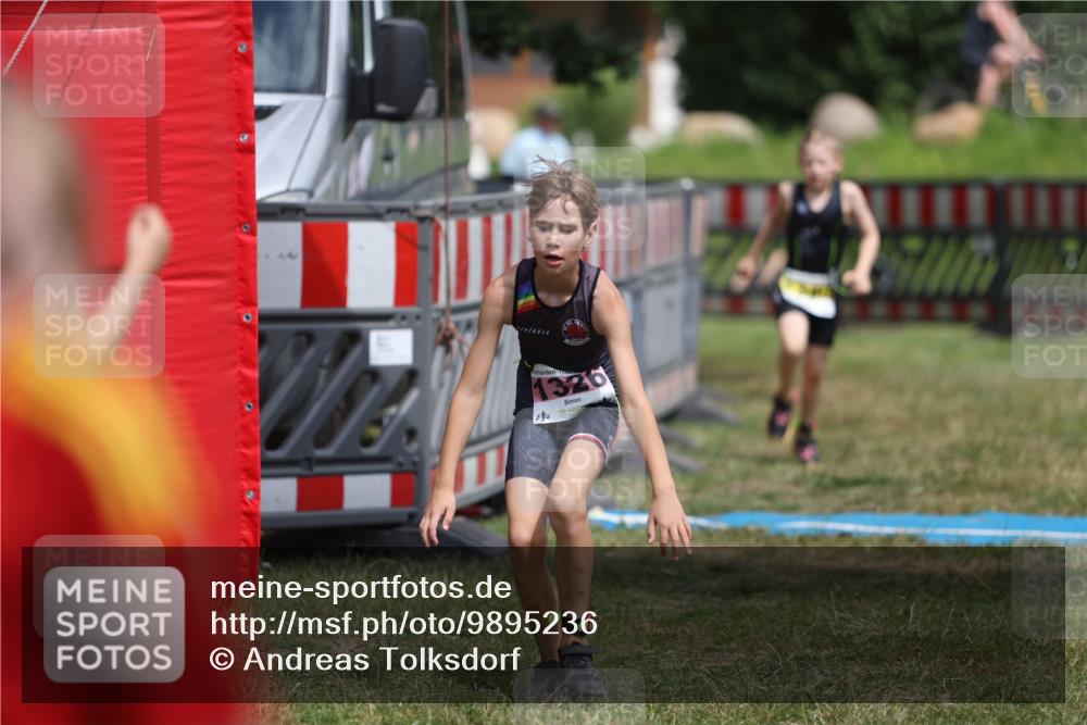 21.06.2026 - 29. Vierlanden-Triathlon Andreas Tolksdorf http://msf.ph/oto/9895236 21.06.2026 15:14:43 Ziel 1326, 1340, 1326, 1340 meine-sportfotos.de