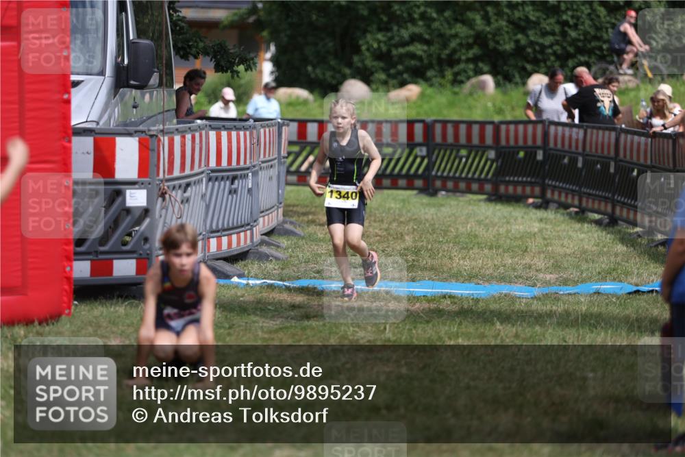21.06.2026 - 29. Vierlanden-Triathlon Andreas Tolksdorf http://msf.ph/oto/9895237 21.06.2026 15:14:45 Ziel 1326, 1340, 1326, 1340 meine-sportfotos.de