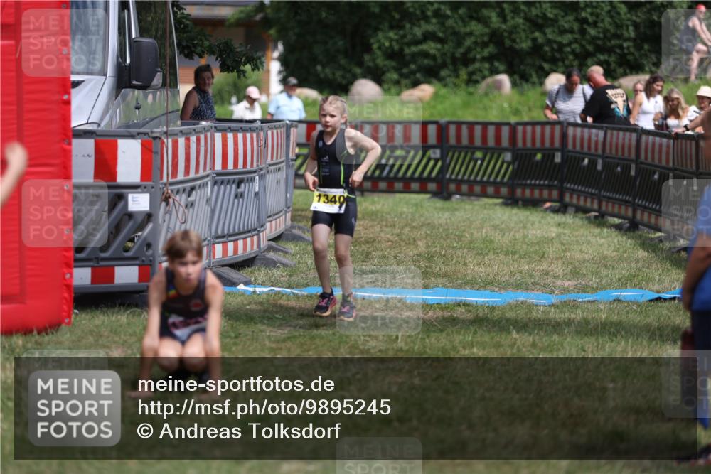 21.06.2026 - 29. Vierlanden-Triathlon Andreas Tolksdorf http://msf.ph/oto/9895245 21.06.2026 15:14:45 Ziel 1326, 1340, 1326, 1340 meine-sportfotos.de