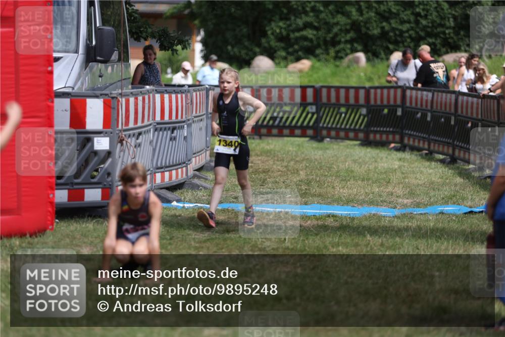 21.06.2026 - 29. Vierlanden-Triathlon Andreas Tolksdorf http://msf.ph/oto/9895248 21.06.2026 15:14:45 Ziel 1326, 1340, 1326, 1340 meine-sportfotos.de
