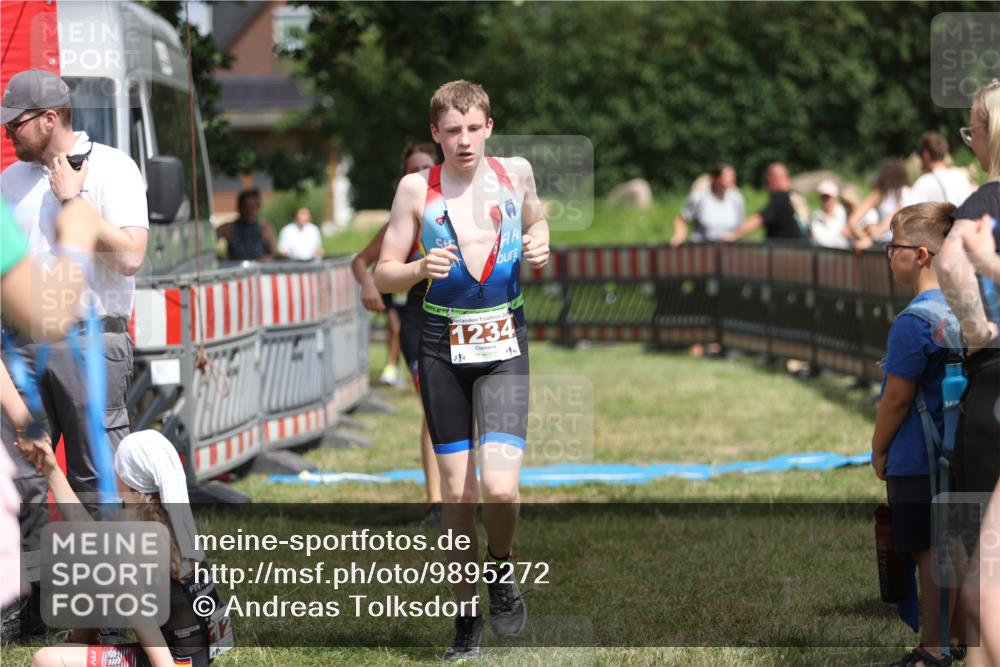21.06.2026 - 29. Vierlanden-Triathlon Andreas Tolksdorf http://msf.ph/oto/9895272 21.06.2026 15:15:16 Ziel 1234, 1268, 1269, 1309, 1234, 1268, 1269, 1309 meine-sportfotos.de