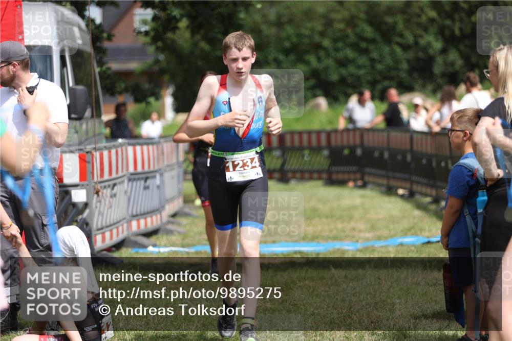 21.06.2026 - 29. Vierlanden-Triathlon Andreas Tolksdorf http://msf.ph/oto/9895275 21.06.2026 15:15:16 Ziel 1234, 1268, 1269, 1309, 1234, 1268, 1269, 1309 meine-sportfotos.de