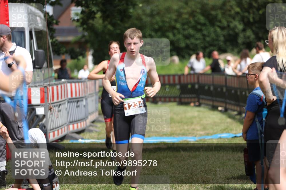 21.06.2026 - 29. Vierlanden-Triathlon Andreas Tolksdorf http://msf.ph/oto/9895278 21.06.2026 15:15:16 Ziel 1234, 1268, 1269, 1309, 1234, 1268, 1269, 1309 meine-sportfotos.de