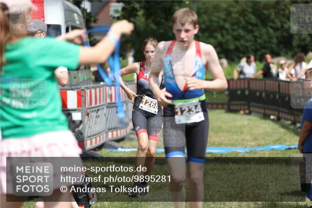 21.06.2026 - 29. Vierlanden-Triathlon Andreas Tolksdorf http://msf.ph/oto/9895281 21.06.2026 15:15:17 Ziel 1234, 1268, 1269, 1309, 1234, 1268, 1269, 1309 meine-sportfotos.de