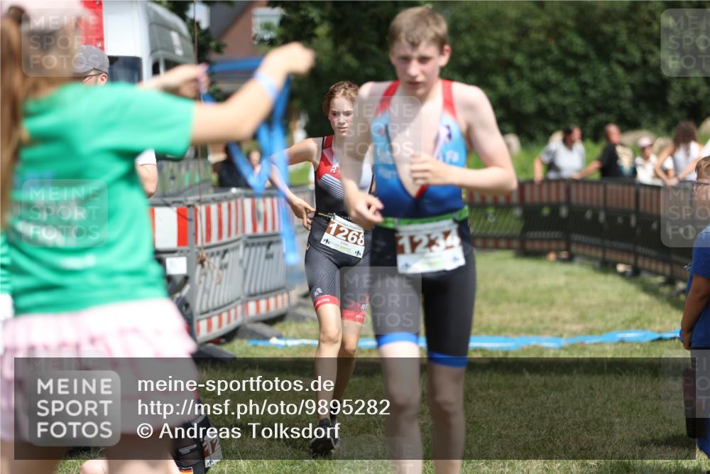 21.06.2026 - 29. Vierlanden-Triathlon Andreas Tolksdorf http://msf.ph/oto/9895282 21.06.2026 15:15:17 Ziel 1234, 1268, 1269, 1309, 1234, 1268, 1269, 1309 meine-sportfotos.de