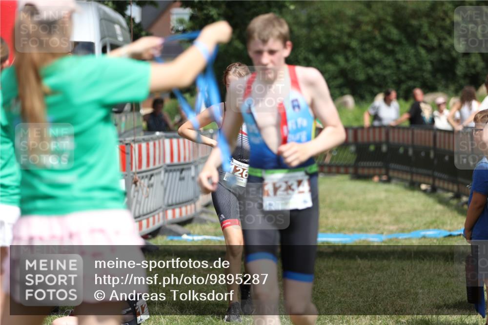 21.06.2026 - 29. Vierlanden-Triathlon Andreas Tolksdorf http://msf.ph/oto/9895287 21.06.2026 15:15:17 Ziel 1234, 1268, 1269, 1309, 1234, 1268, 1269, 1309 meine-sportfotos.de