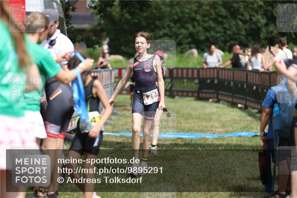 21.06.2026 - 29. Vierlanden-Triathlon Andreas Tolksdorf http://msf.ph/oto/9895291 21.06.2026 15:15:23 Ziel 1236, 1269, 1294, 1309, 1236, 1269, 1294, 1309 meine-sportfotos.de